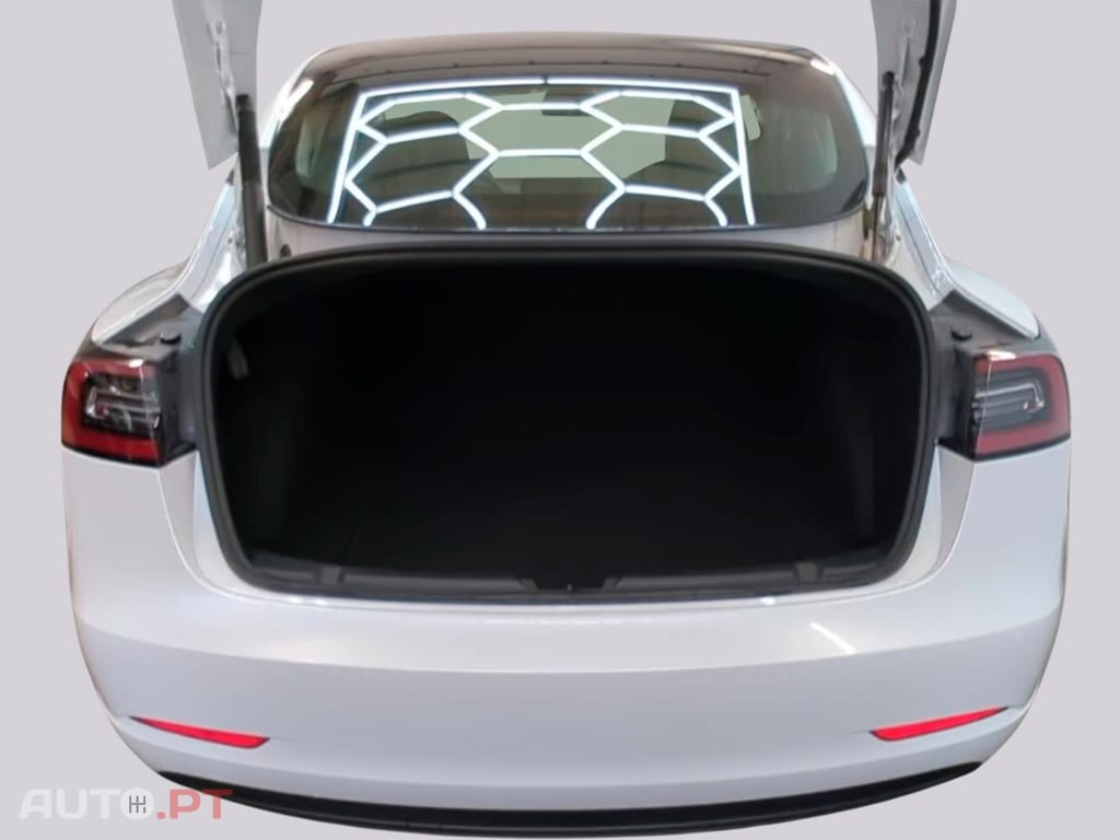 Tesla Model 3 Long Range Dual Motor I.V.A DEDUTIVEL