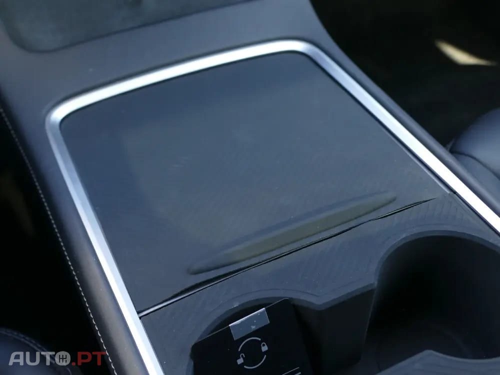 Tesla Model 3 Tração Traseira