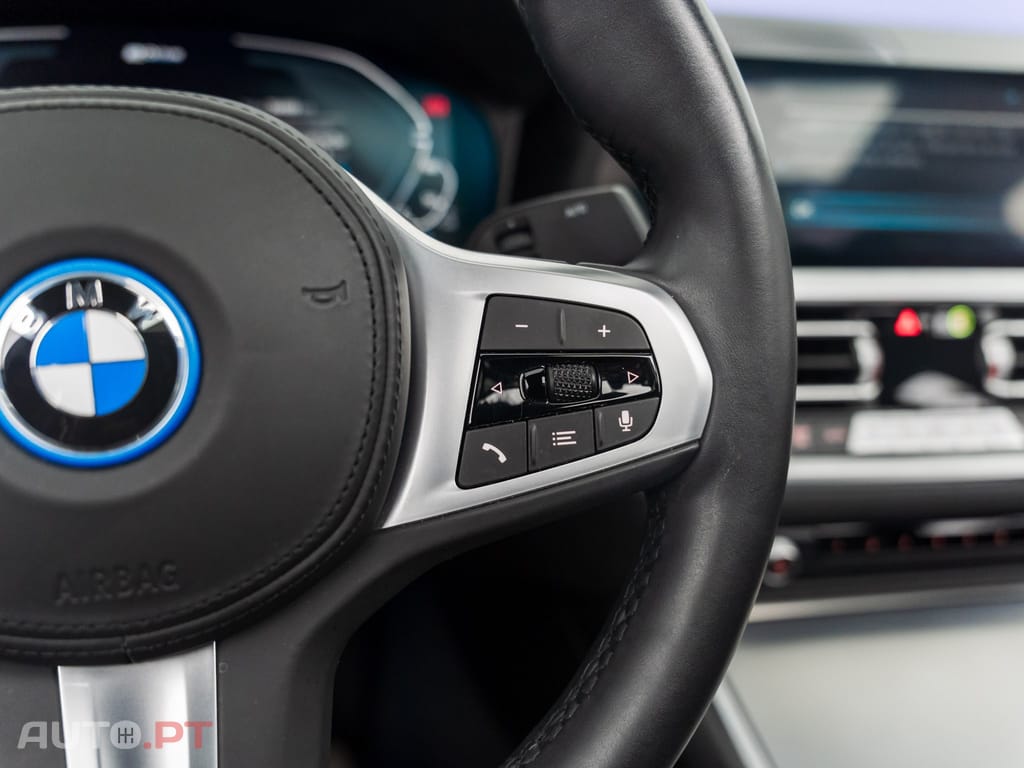 BMW 320 e Line Sport Auto