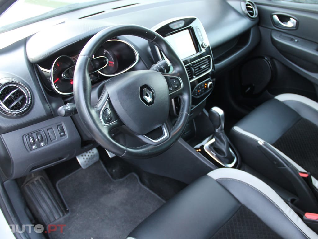 Renault Clio Bose
