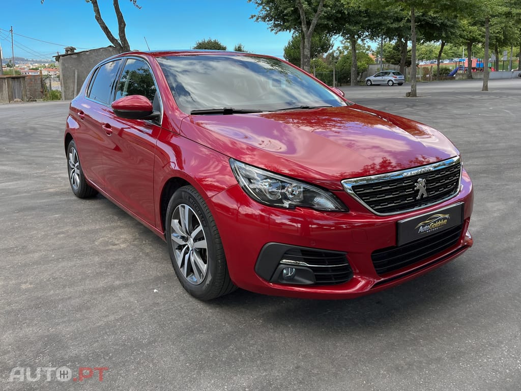 Peugeot 308 1.2 PureTech Allure EAT8