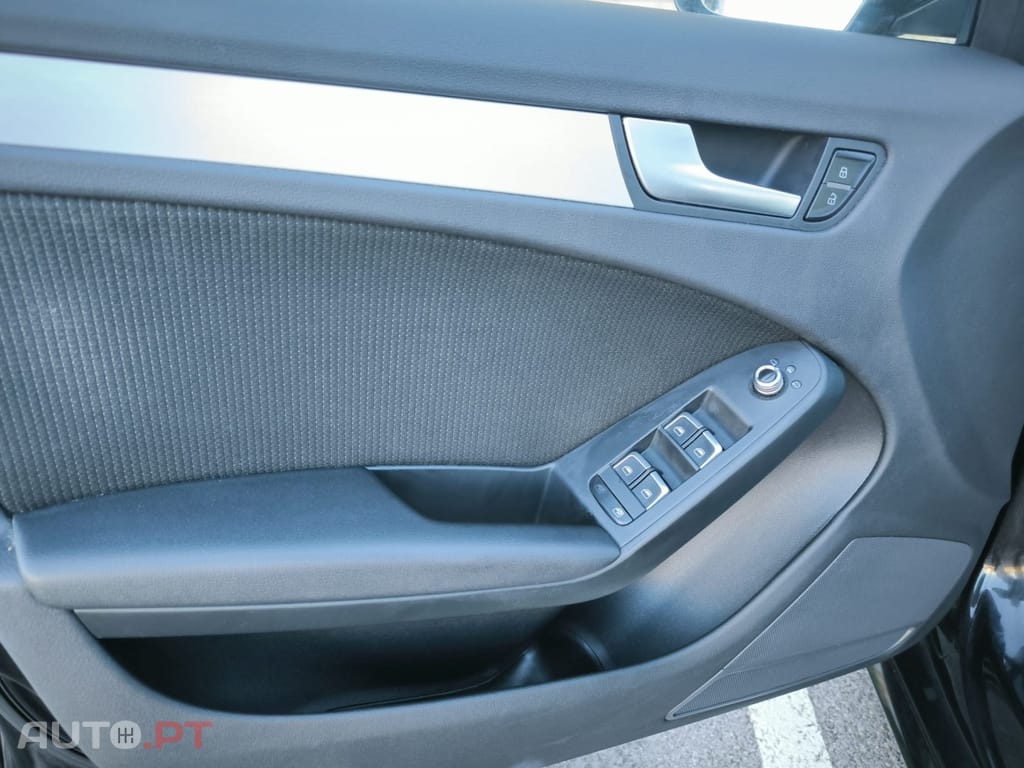 Audi A4 Avant 2.0 TDI S-line