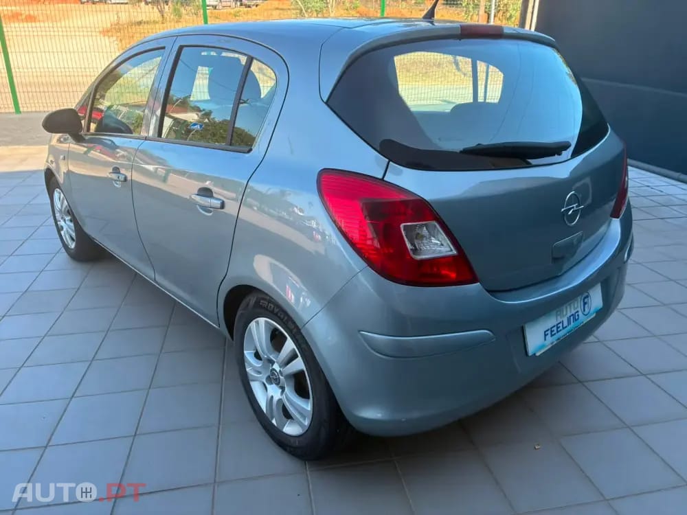 Opel Corsa 1.2 Enjoy