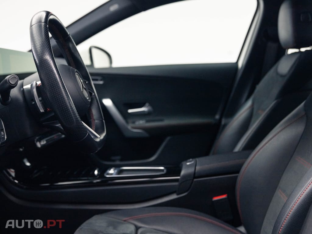 Mercedes-Benz A 250 e AMG Line