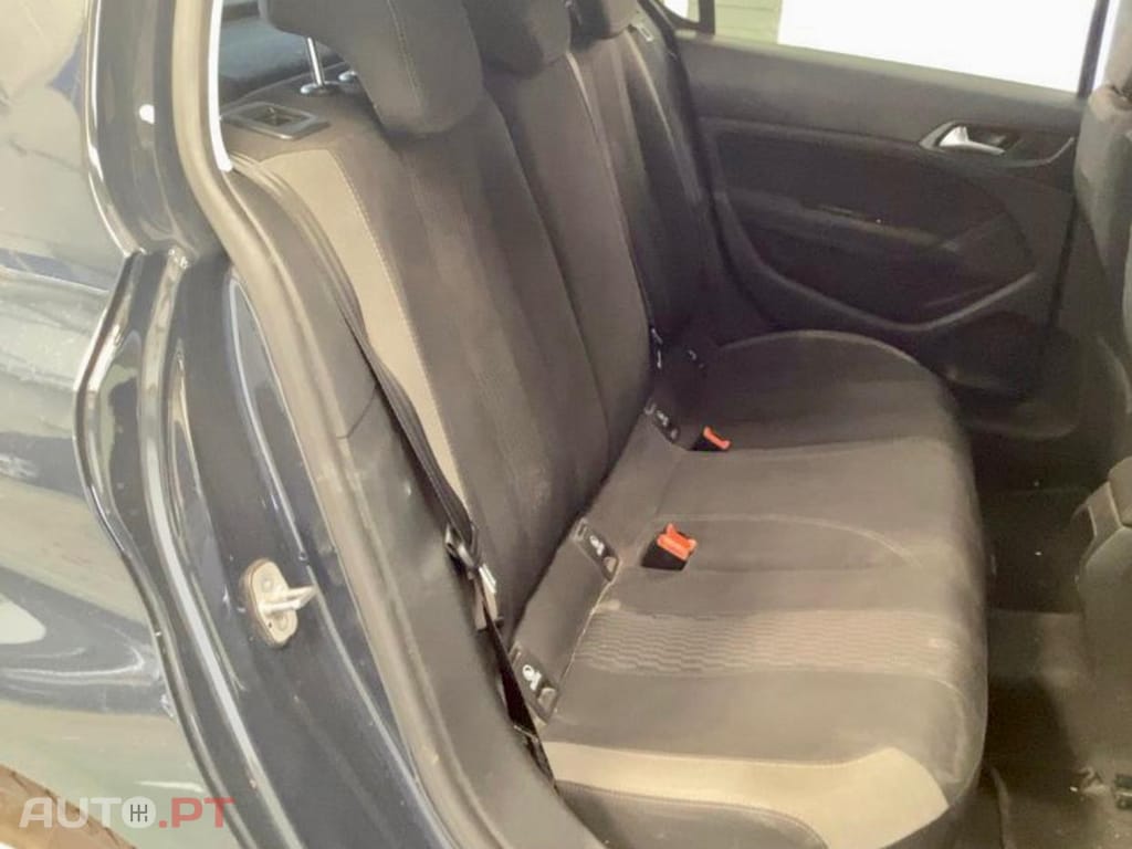 Peugeot 308 Peugeot 308 1.2 e-THP Style