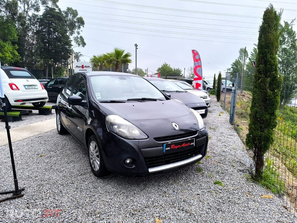 Renault Clio 1.2 16V Privilège Luxe