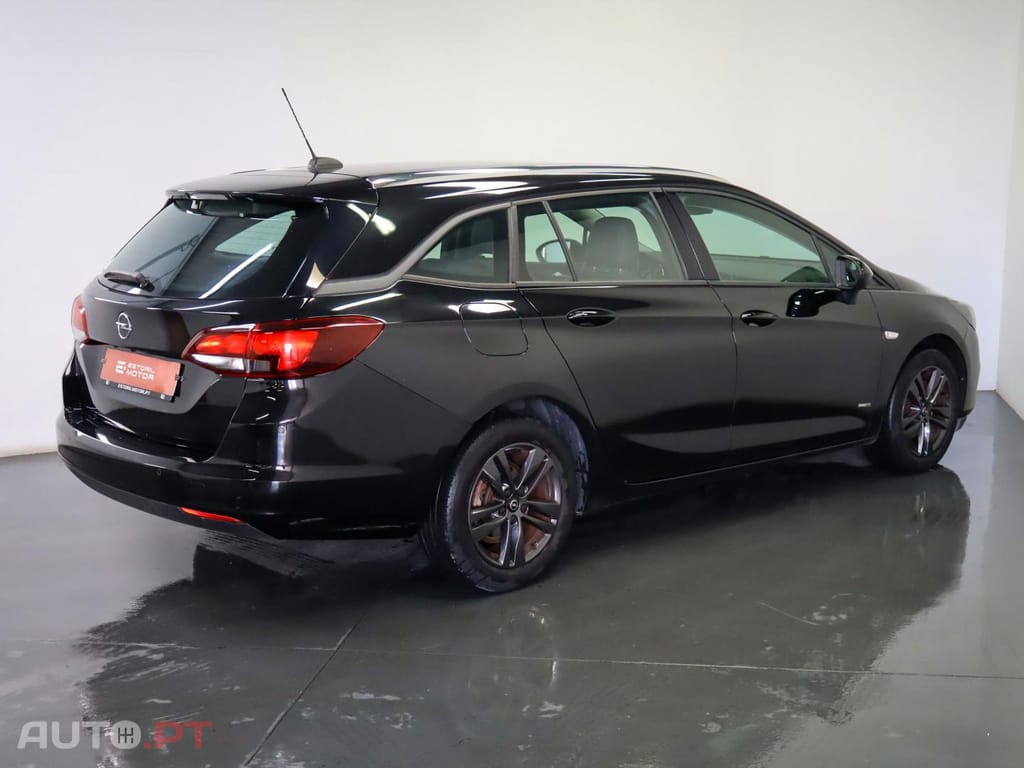 Opel Astra 1.5 Turbo  Design & Tech ST