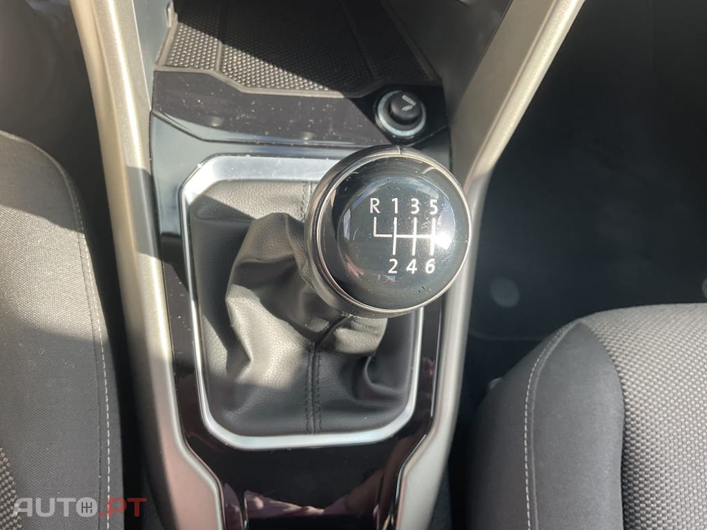 Volkswagen T-Roc 1.6 TDI Style