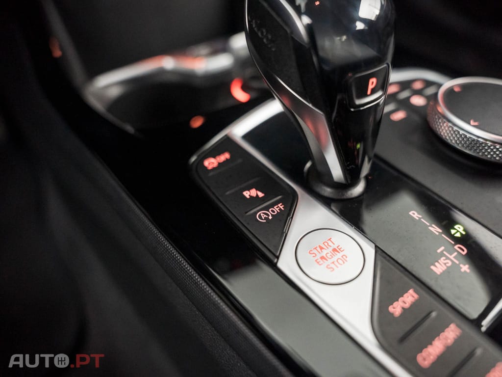 BMW 216 d Pack Desportivo M