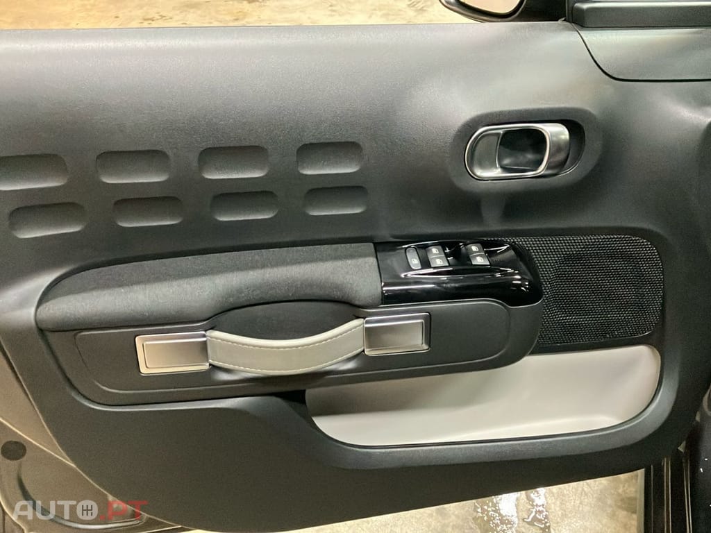 Citroen C3 1.2 PureTech Shine Pack