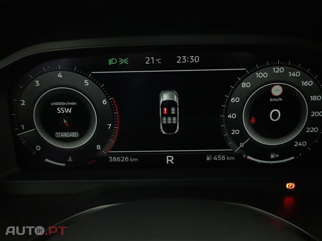 Nissan Qashqai Qashqai 1.3 DIG-T N-Connecta LED Xtronic