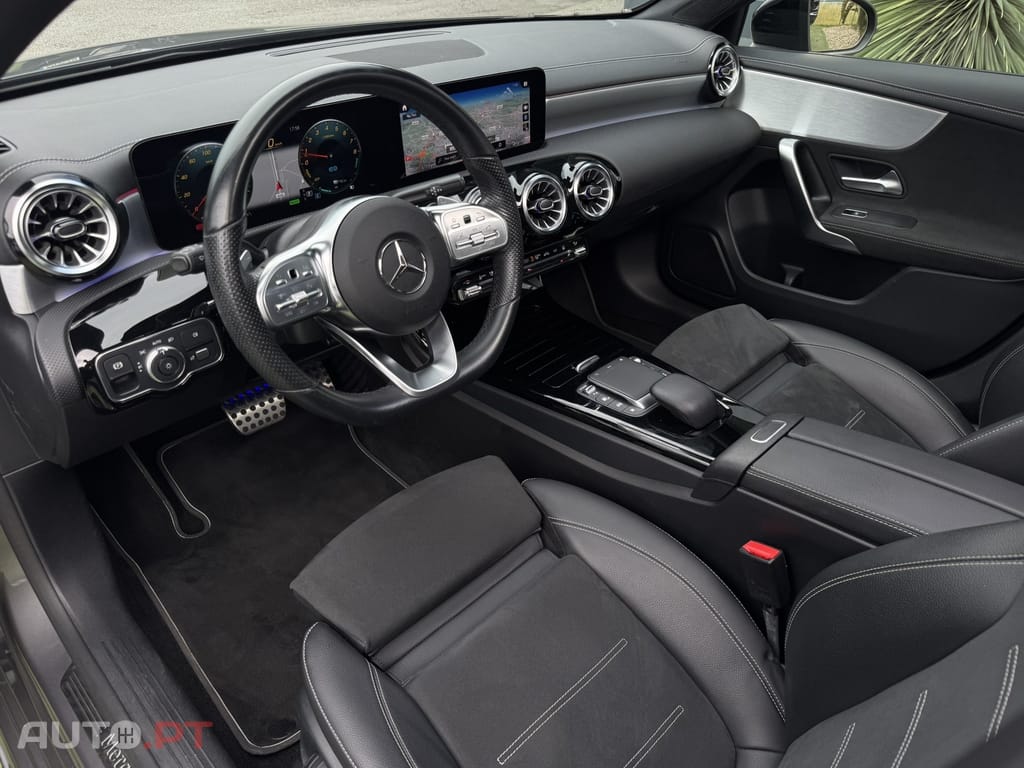 Mercedes-Benz A 250 e AMG Line