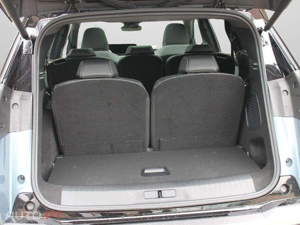 Peugeot E-5008 I.V.A DEDUTÍVEL GT