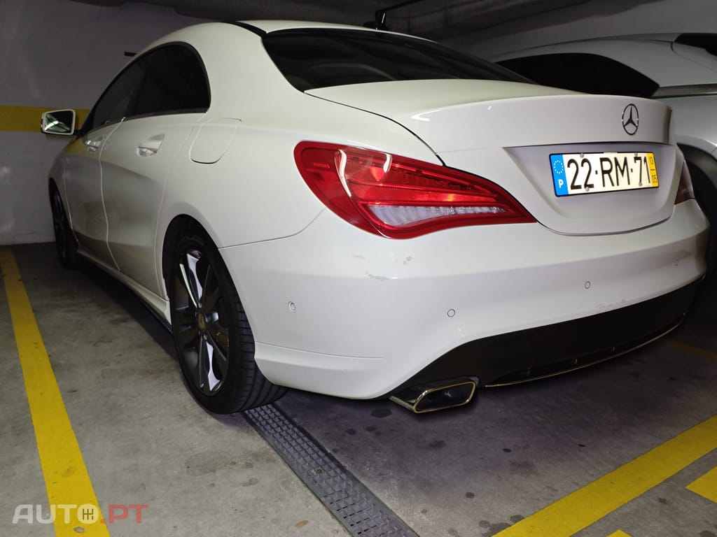 Mercedes-Benz CLA 220 CDi 7G-DCT Urban Line