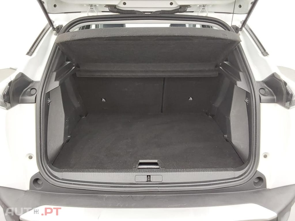 Peugeot 2008 1.5 BlueHDi Allure EAT8