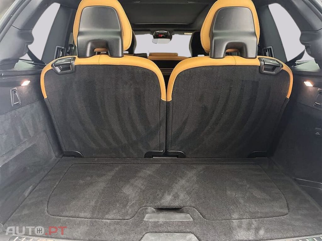 Volvo XC90 I.V.A DEDUTIVEL T8