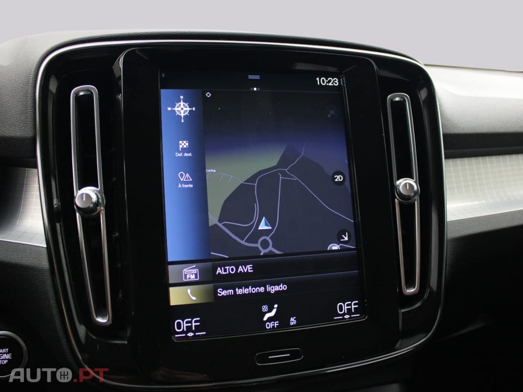 Volvo XC40 1.5 T2 MOMENTUM