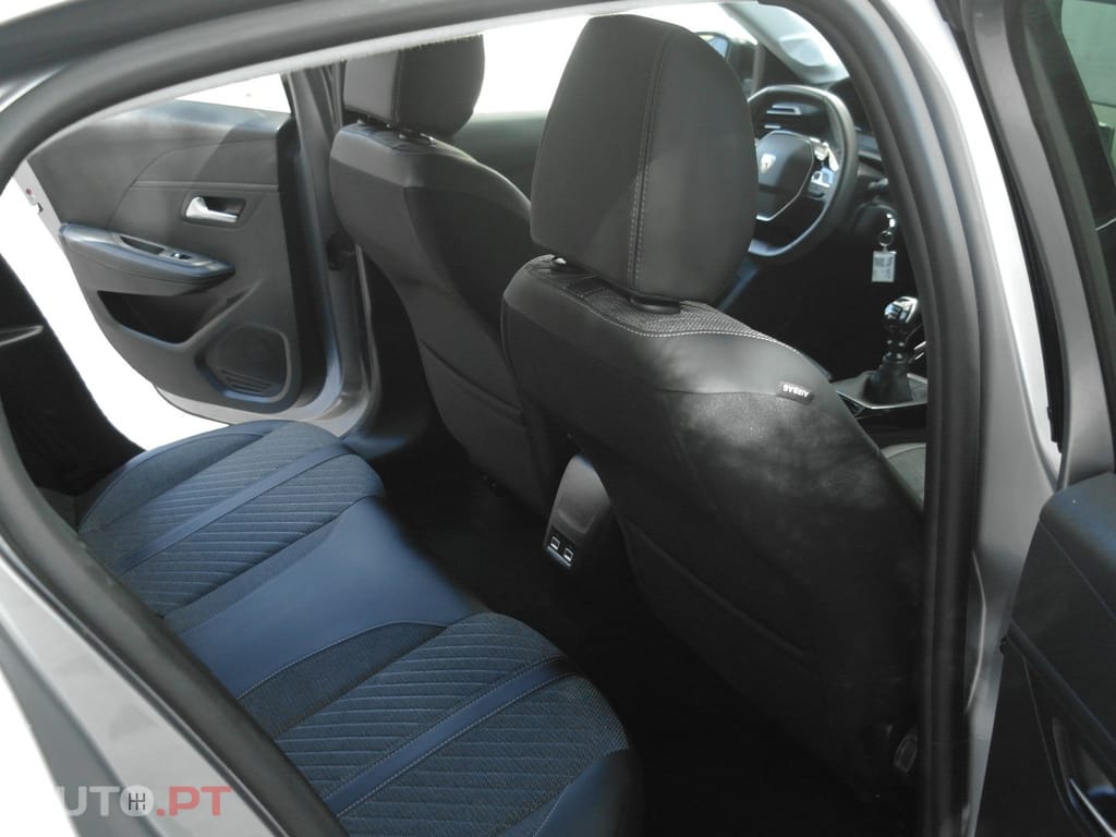 Peugeot 208 1.2 PureTech Allure