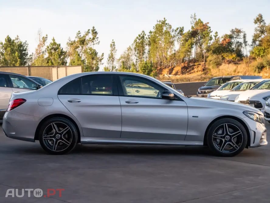 Mercedes-Benz C 300 de AMG Line
