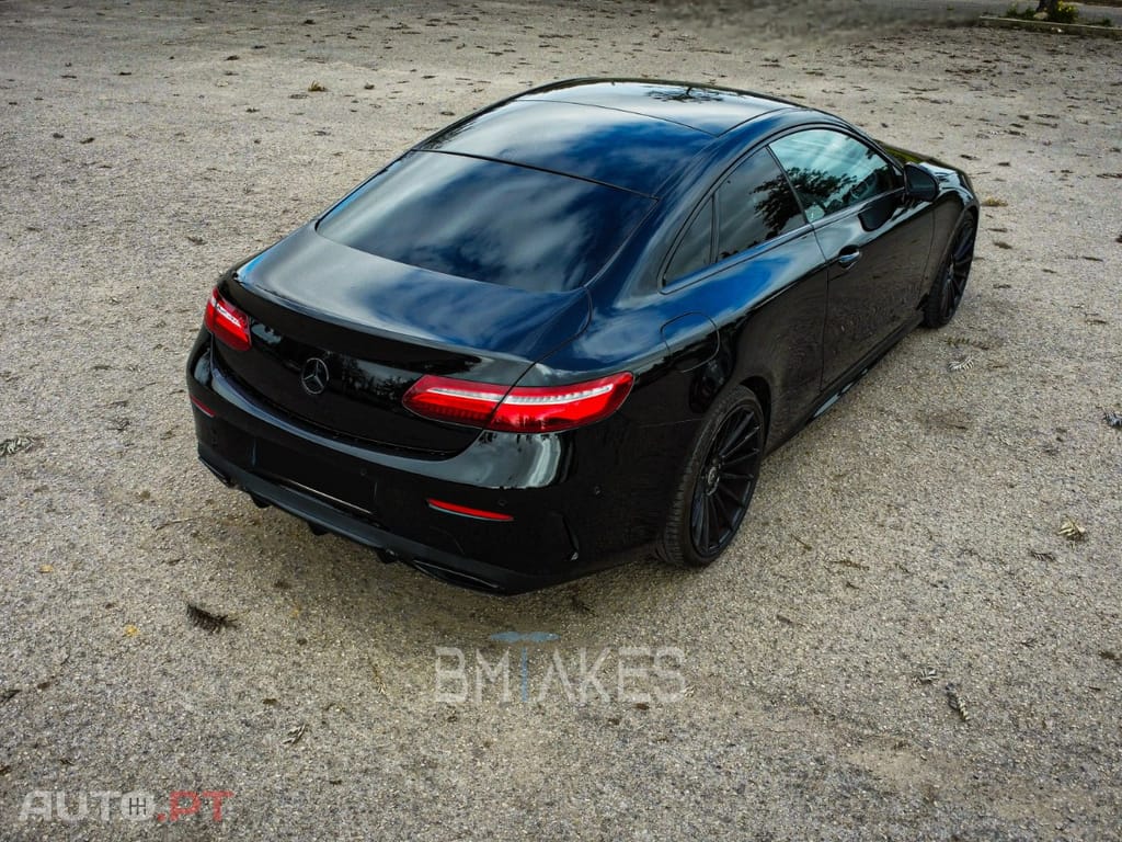 Mercedes-Benz E 220 Coupé E 220 4MATIC