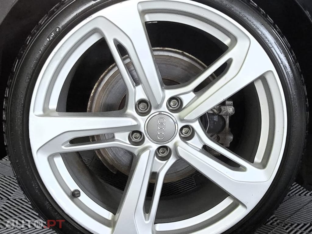 Audi TT 2.0 TFSI quattro S-line S tronic