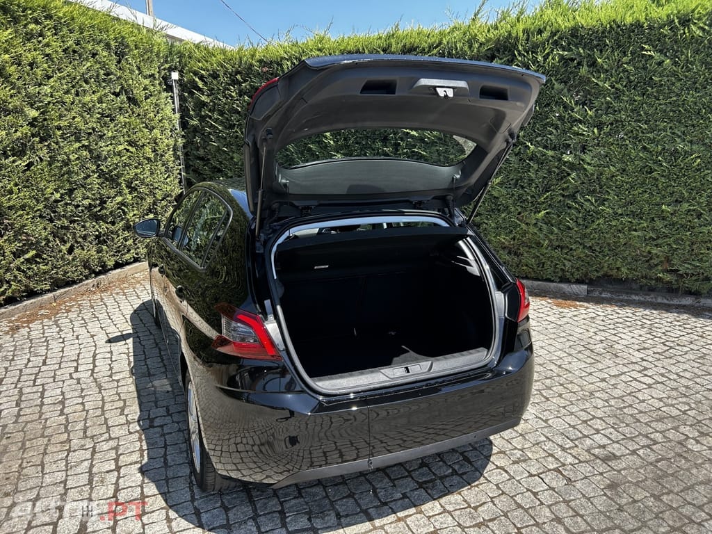 Peugeot 308 1.2 PureTech Style