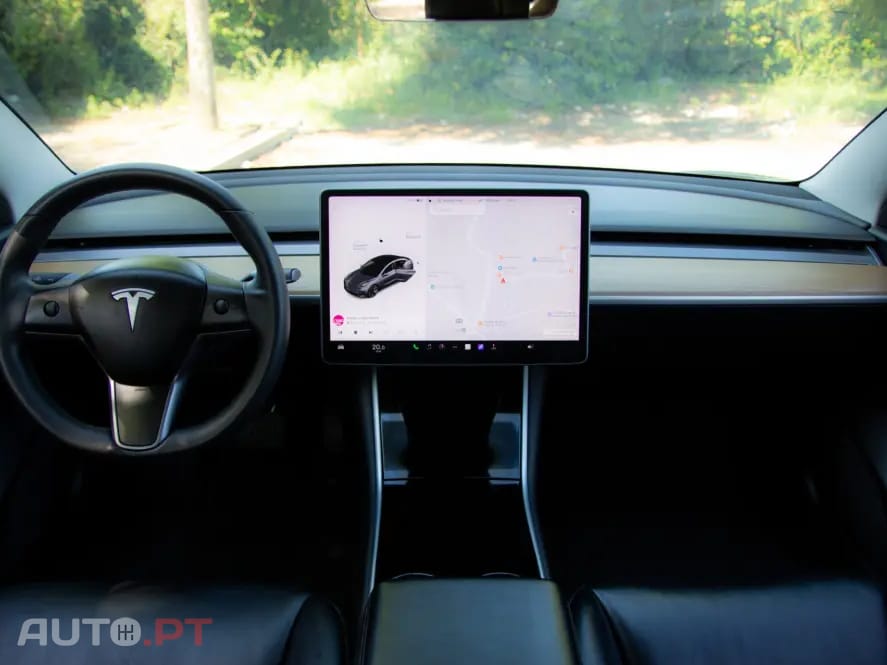 Tesla Model 3 Standard Range Plus RWD