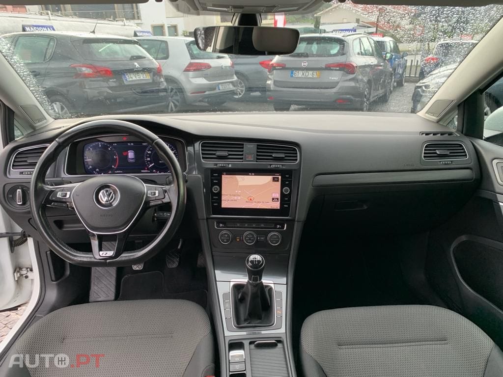 Volkswagen Golf 1.6 TDI R-Line