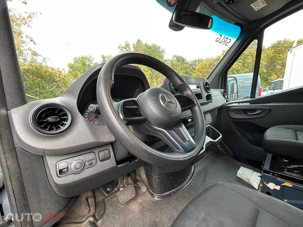 Mercedes-Benz Sprinter L2