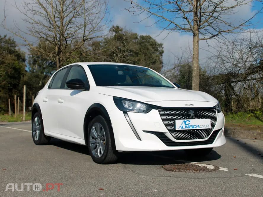 Peugeot E-208 50 kWh Active Pack