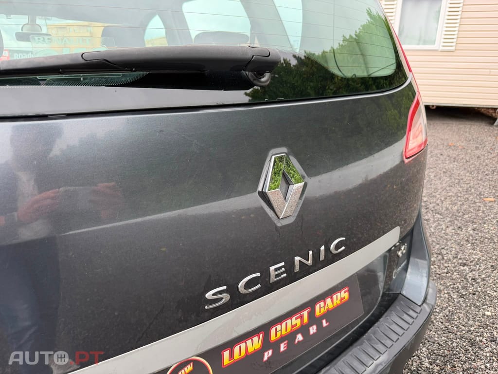 Renault Scénic 1.9 dCi FAP Dynamique