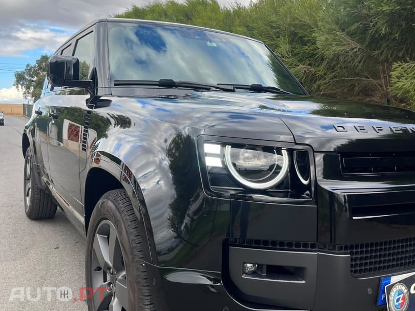 Land Rover Defender 2.0 P300e 110 AWD X-Dynamic SE