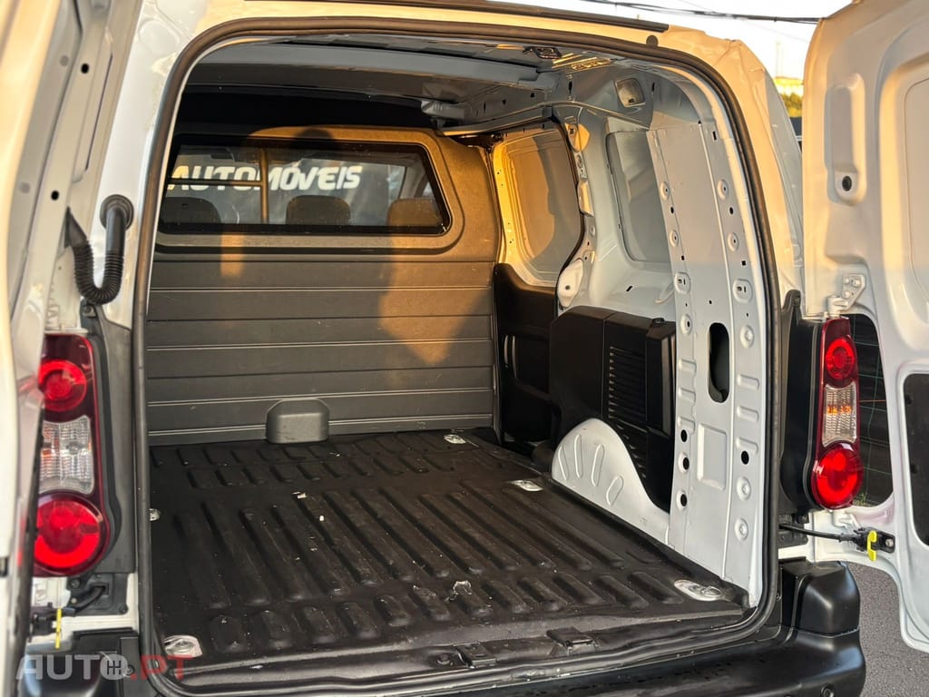 Peugeot Partner 1.6 BlueHDi L2 Premium 3L