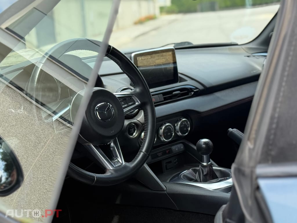 Mazda MX-5 1.5 RF Sky-G Evolve Navi