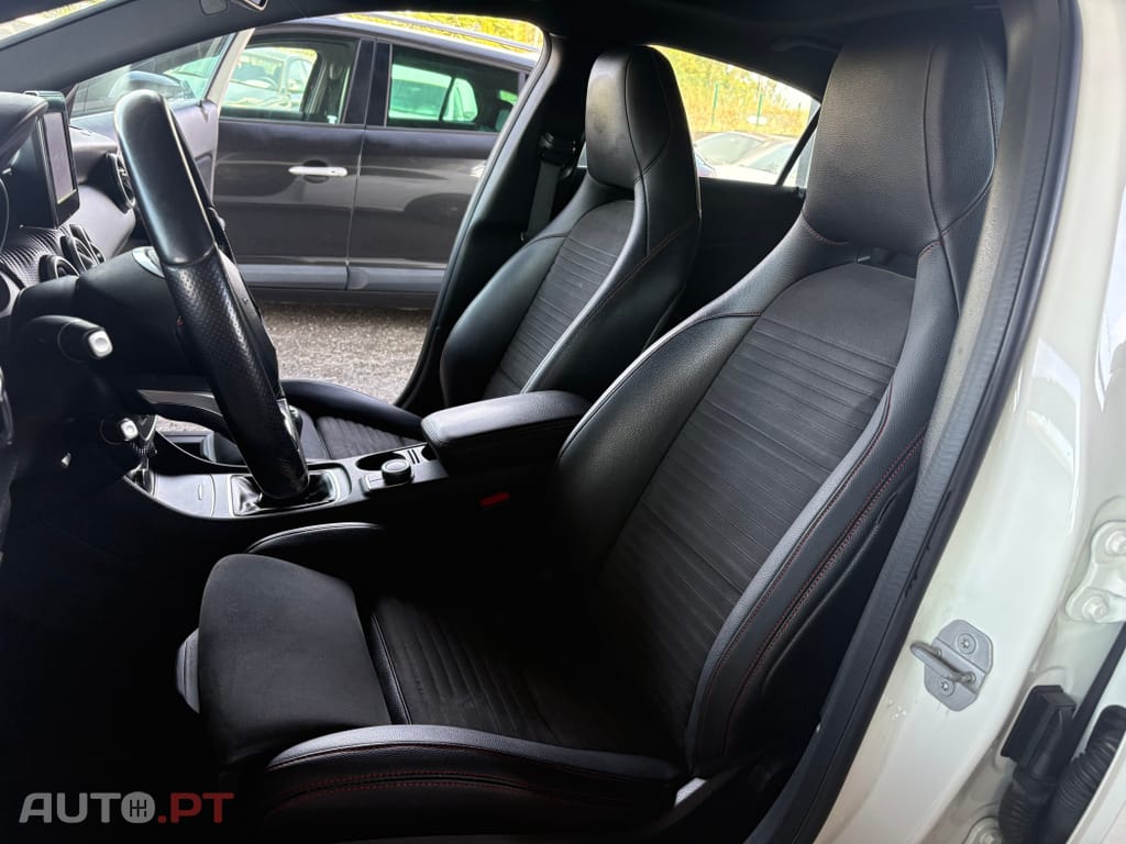 Mercedes-Benz A 180 d AMG Line