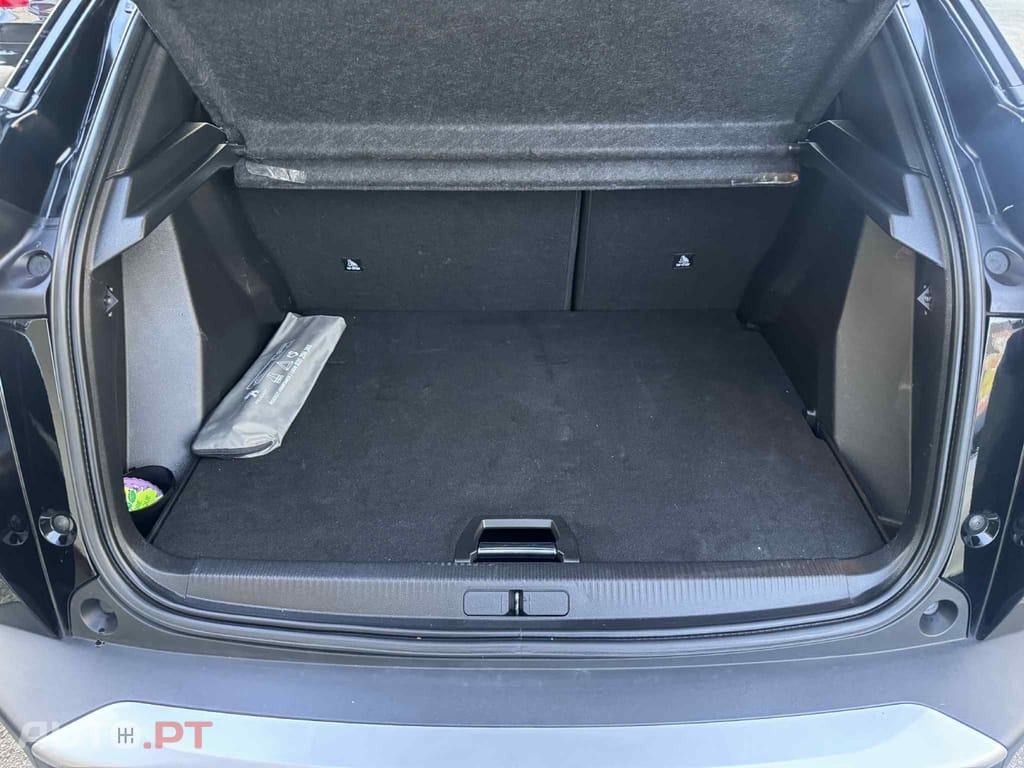 Peugeot 2008 1.2 PureTech GT EAT8