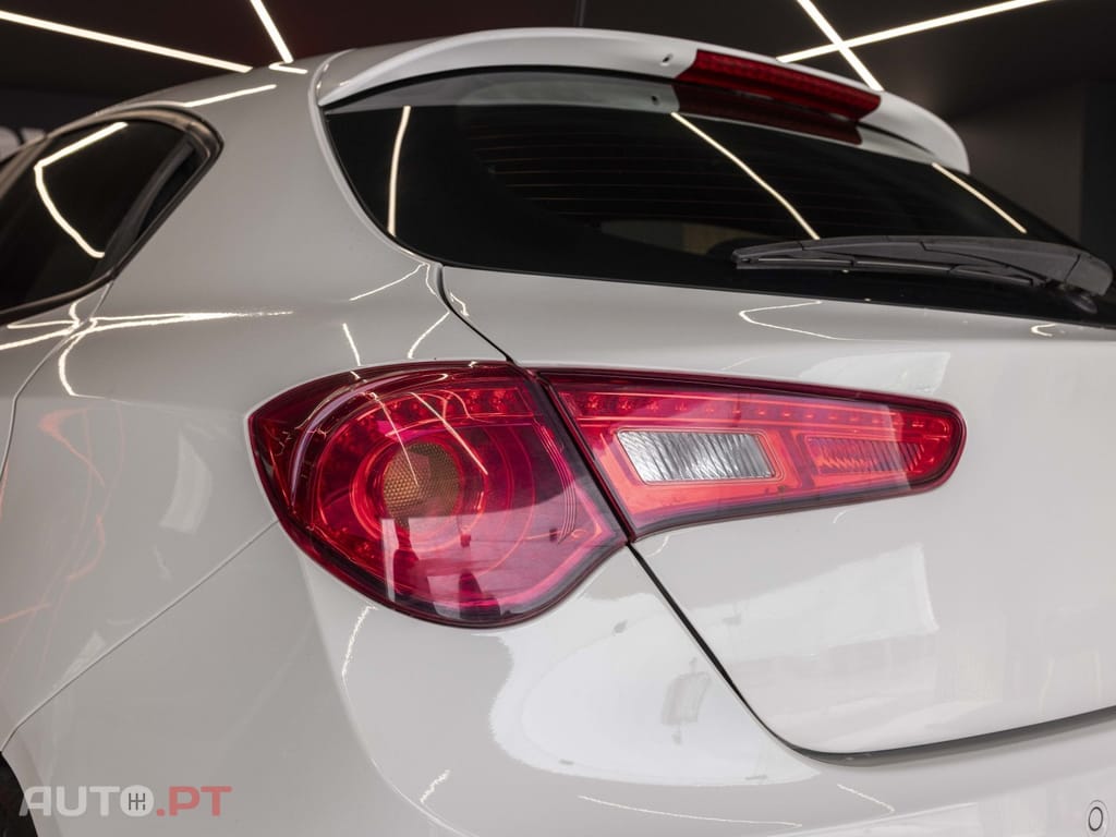 Alfa Romeo Giulietta 1.6 JTDm Progression 57X