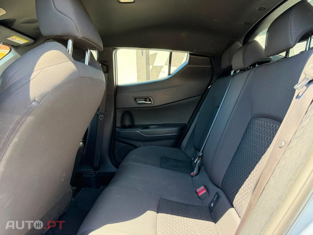 Toyota C-HR 1.8 Hybrid Exclusive