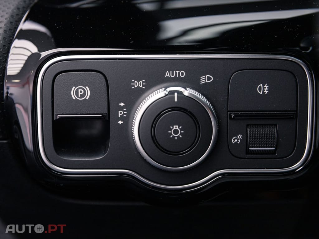 Mercedes-Benz CLA 250 e Shooting Brake AMG Line