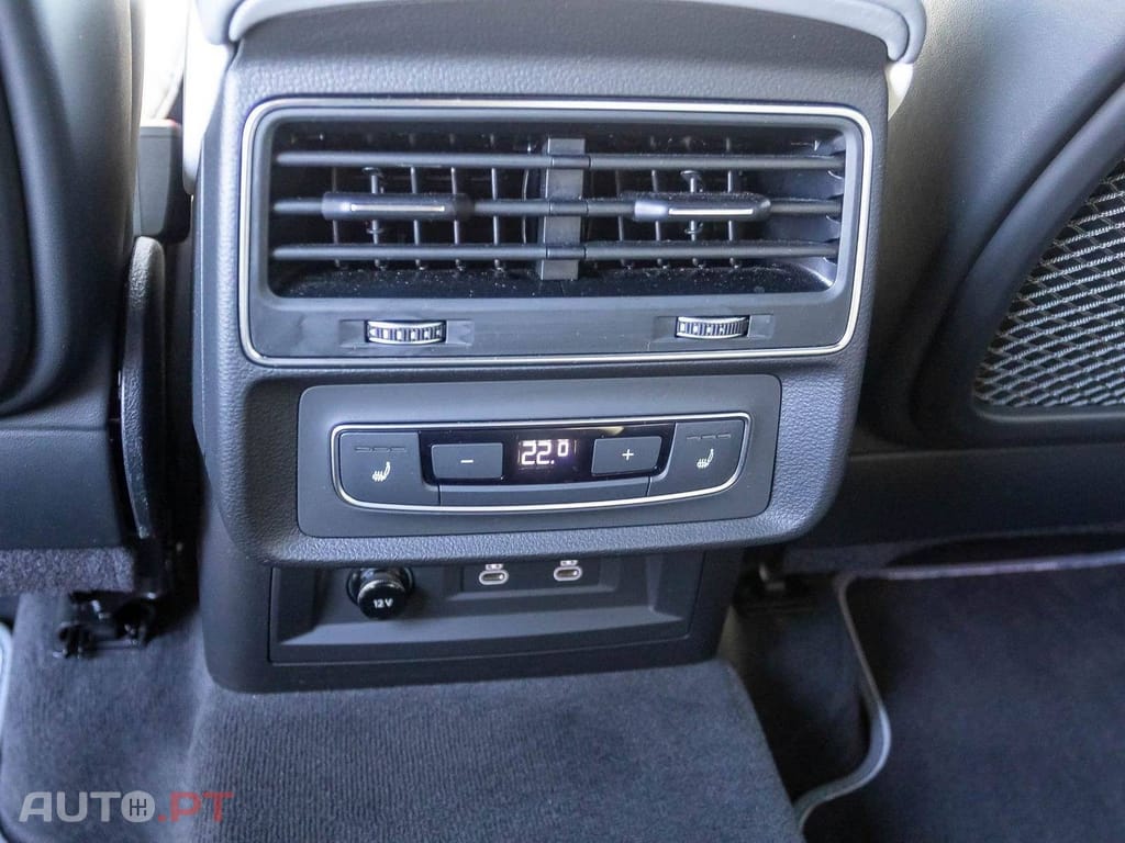 Audi Q8 60 TFSIe S line Matrix