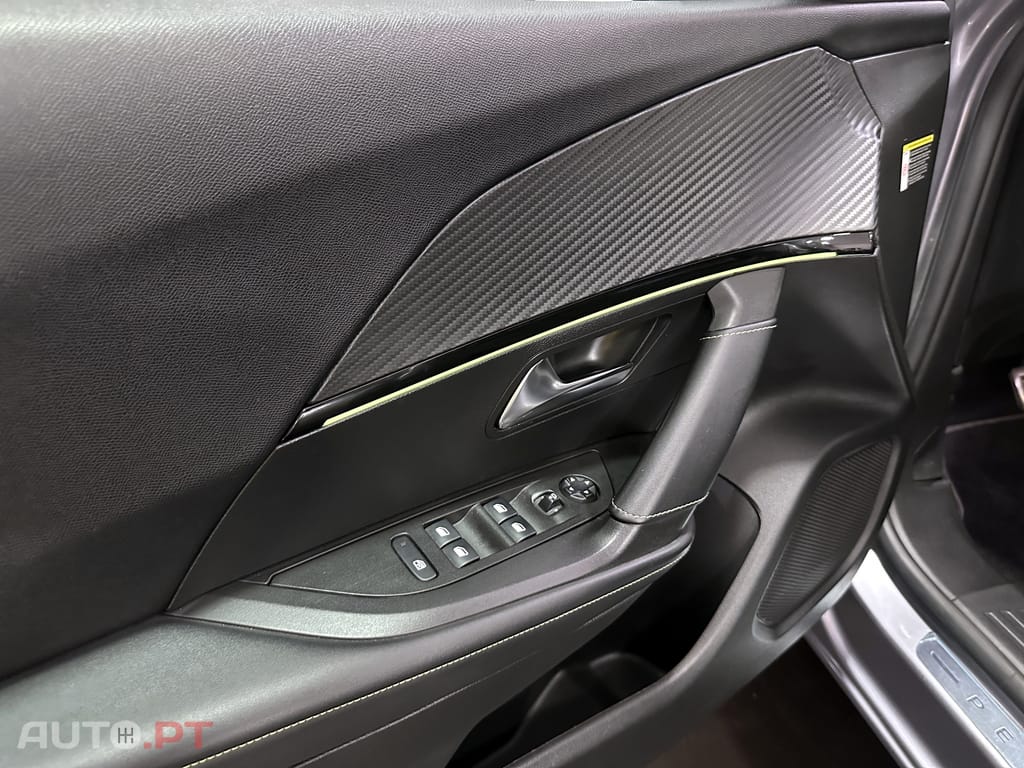 Peugeot 2008 e-2008 50 kWh GT Pack