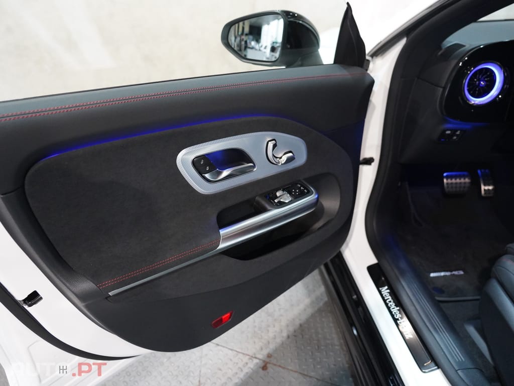 Mercedes-Benz CLA 250 com tecnologia EQ