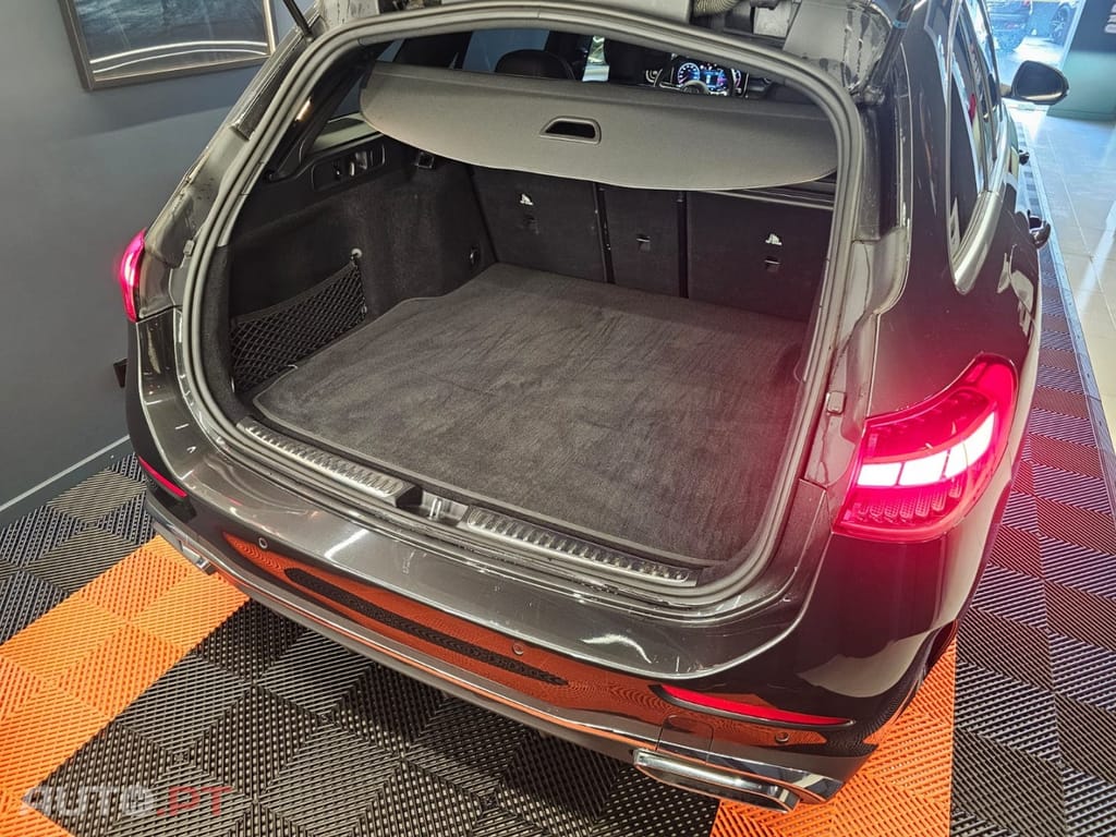 Mercedes-Benz C 300 Station Pack AMG