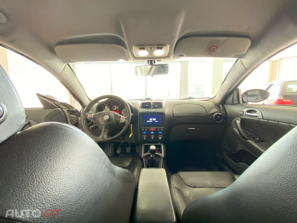 Alfa Romeo GT 1.9 JTD M-JET Q2