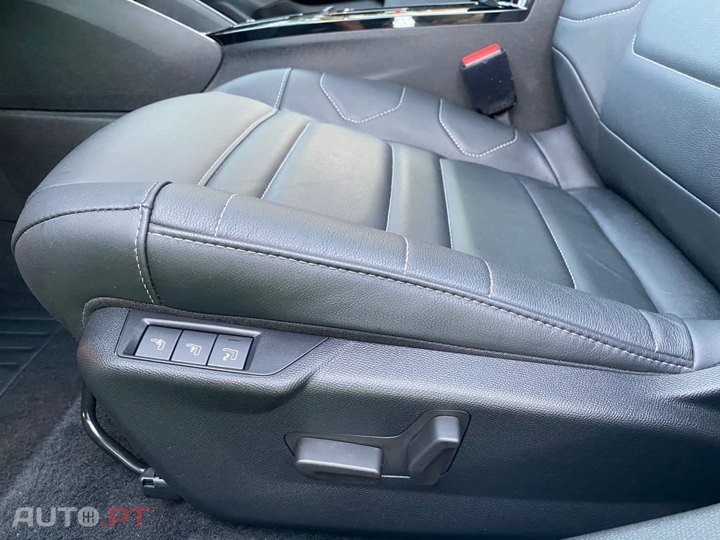 Citroen e-C4 X Shine Pack