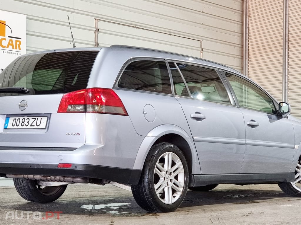 Opel Vectra Caravan 1.9 CDTi Cosmo