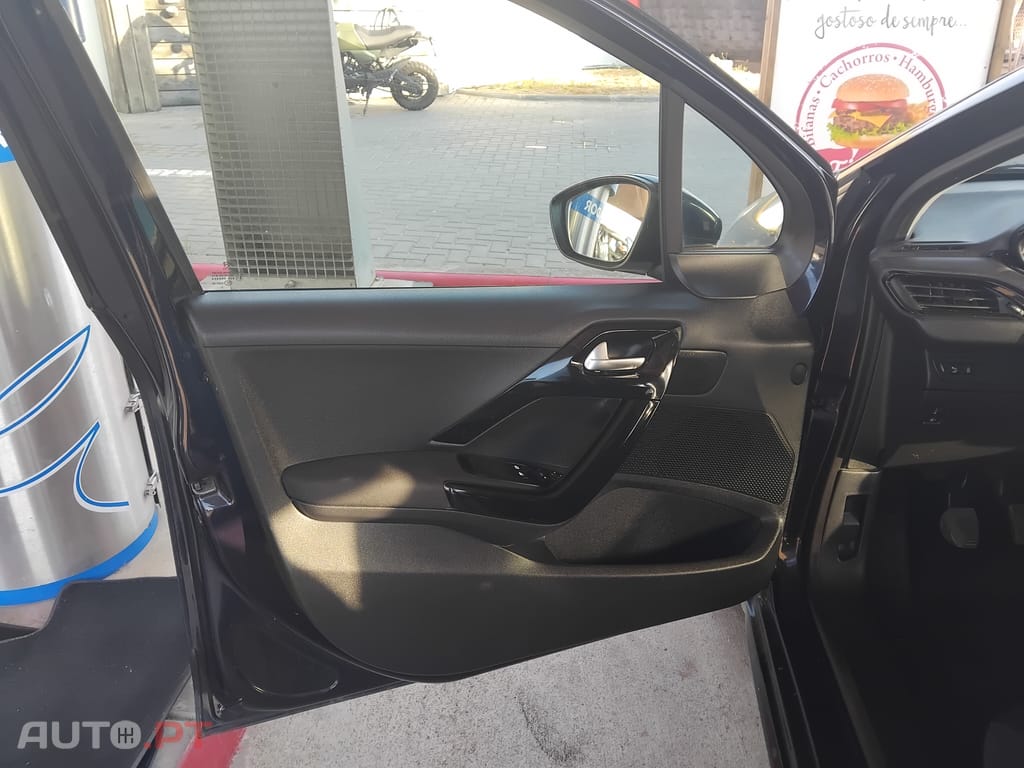 Peugeot 208 1.2 PureTech