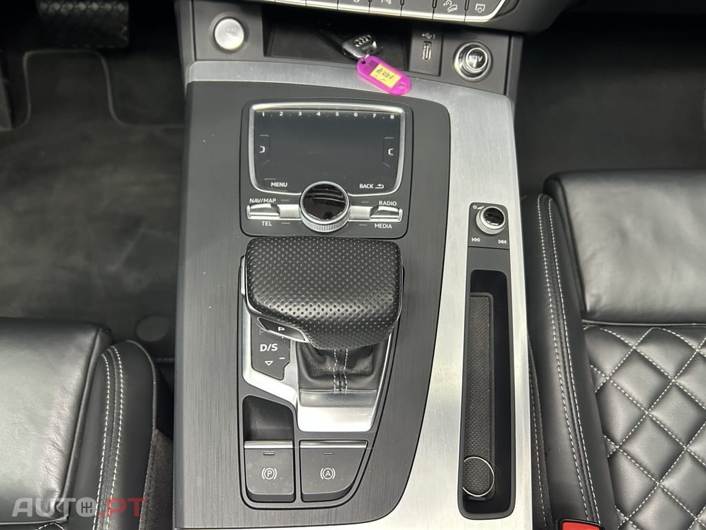 Audi Q5 55 TFSIe Plug-In Hybrid S-Line Quattro Aut.