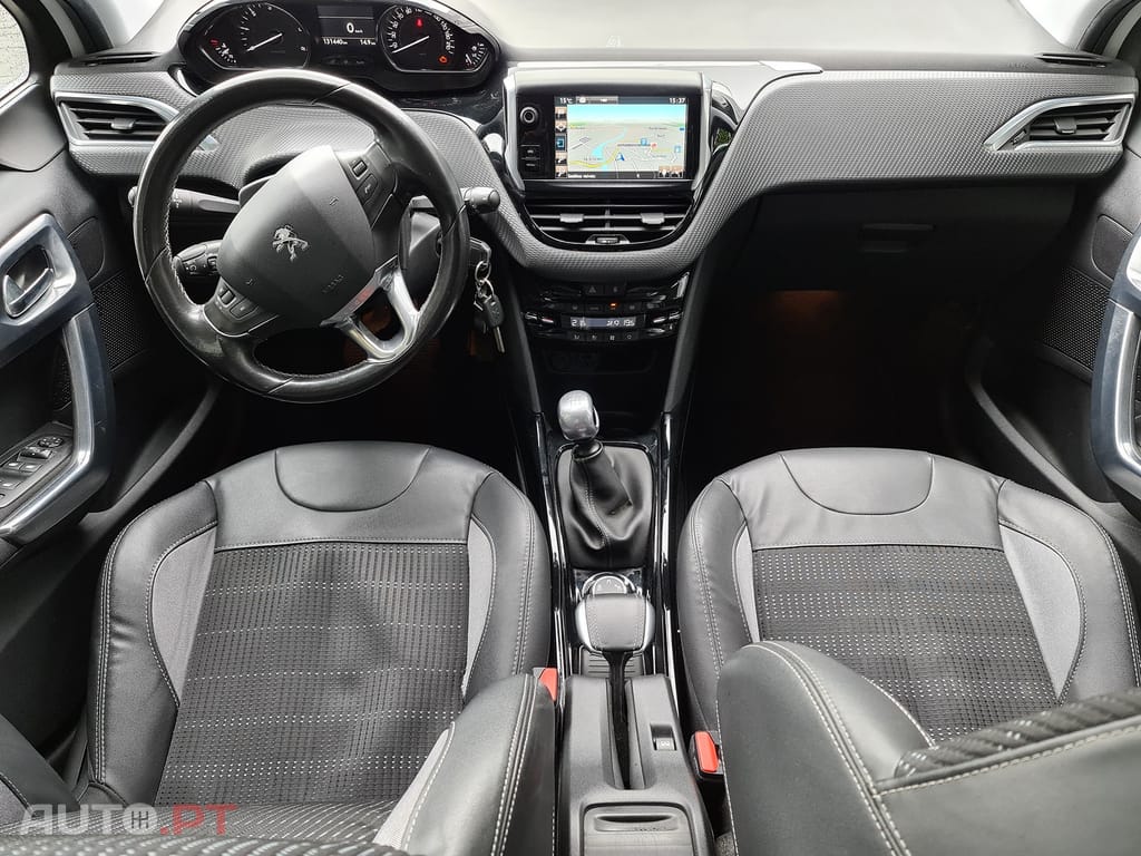 Peugeot 2008 1.6 BlueHDi Allure