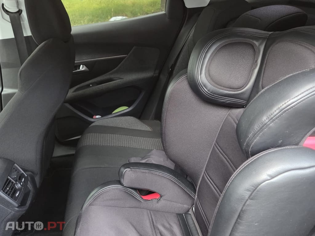 Peugeot 3008 1.6 BlueHDi Allure